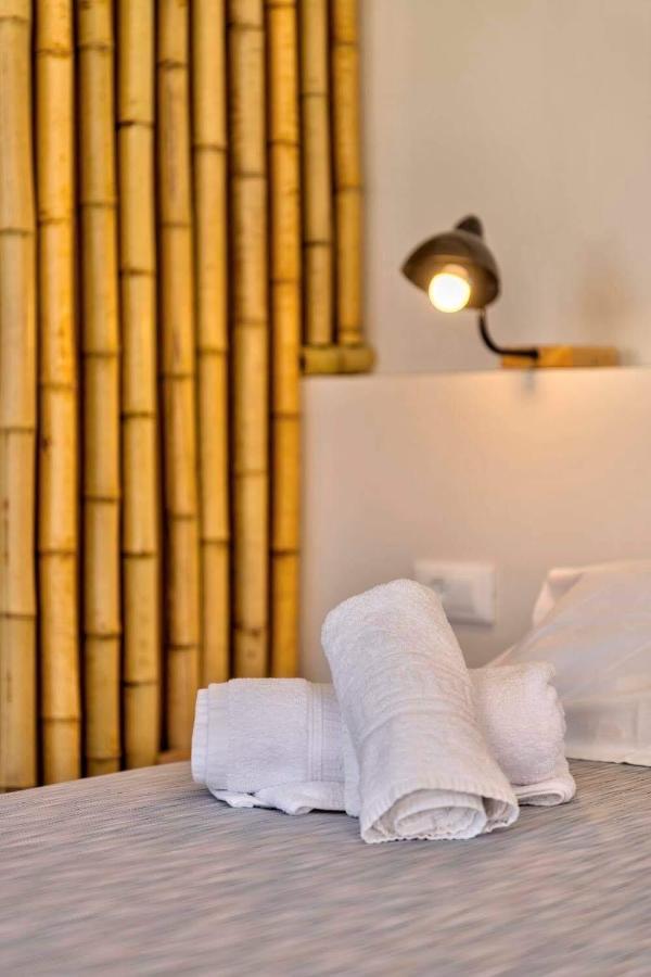 Guesthouse Eri Kini Buitenkant foto