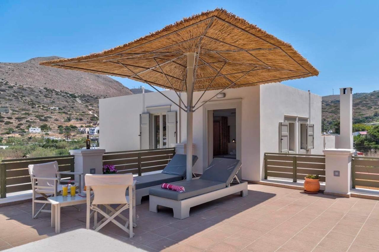 Guesthouse Eri Kini Buitenkant foto