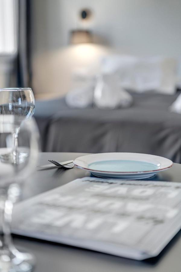 Guesthouse Eri Kini Buitenkant foto